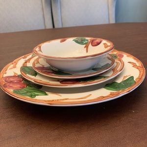 83pc. Franciscan China Set and accessories